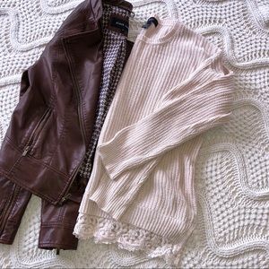 Forever21 blush sweater🎀